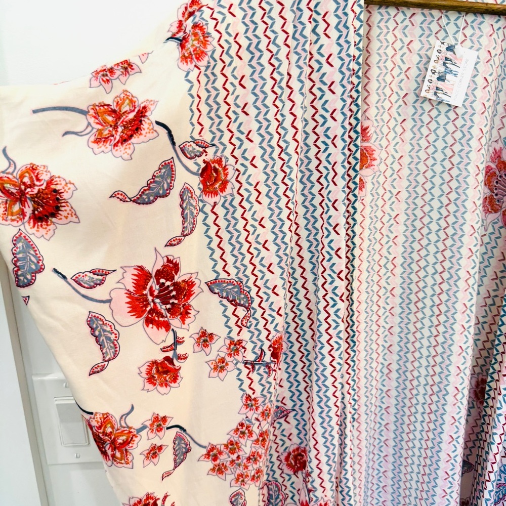 Gypsy Los Angeles Floral Kimono Top - Picture 4 of 7